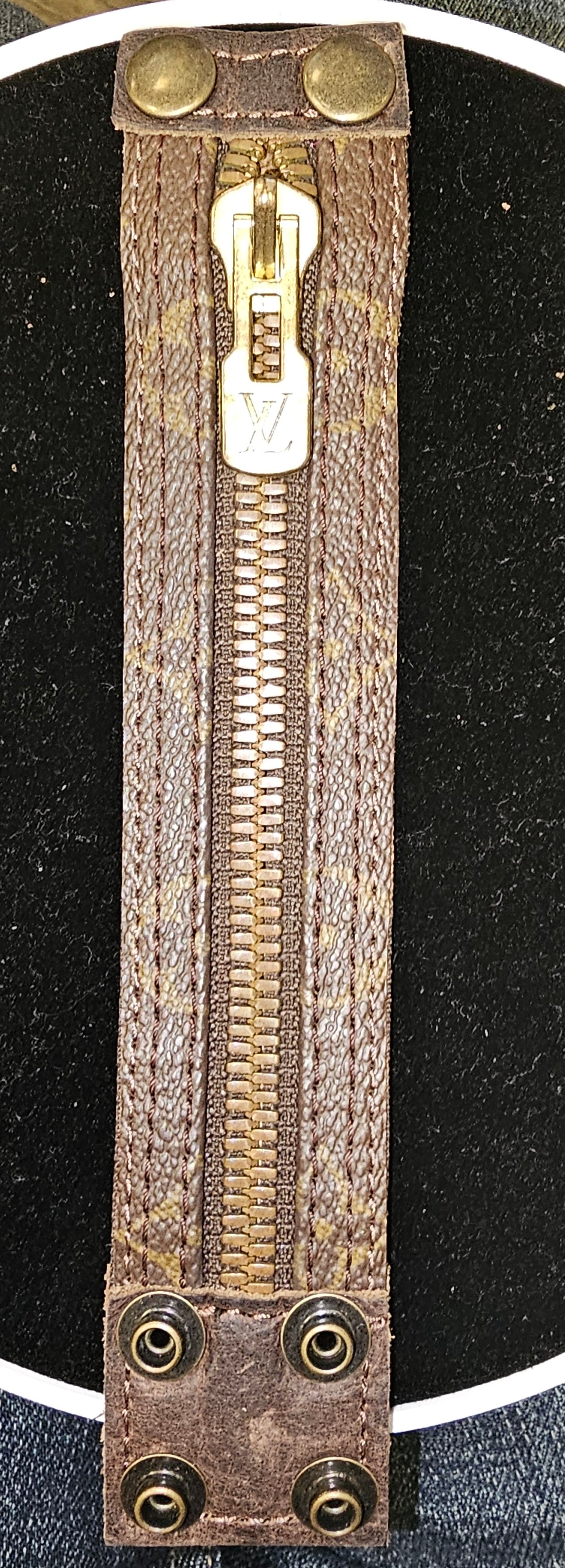 Louis Edge Jewelry Bracelet