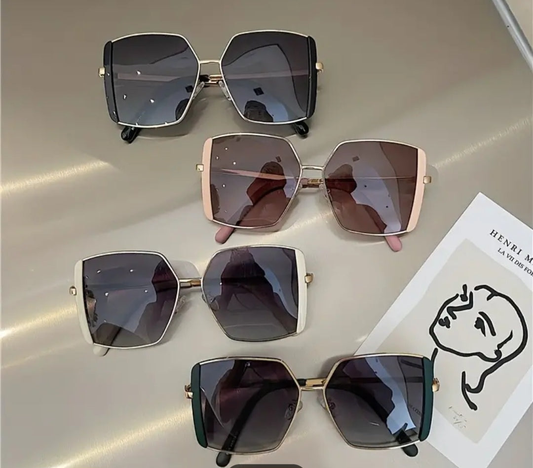 Lady Tee Shades