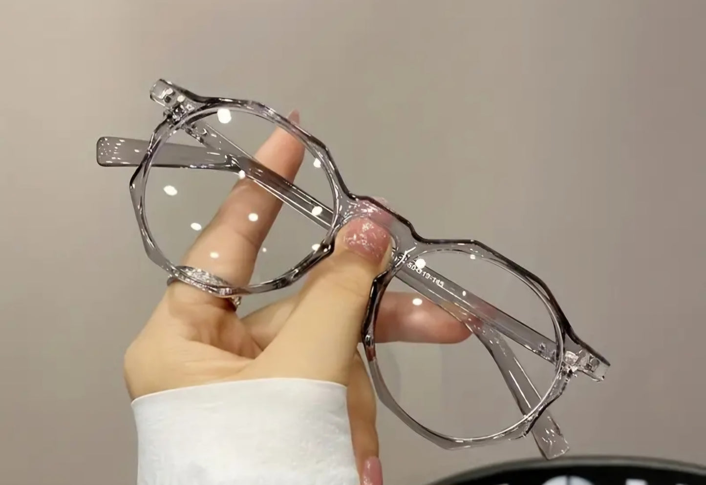 Irregular Round About Glasses