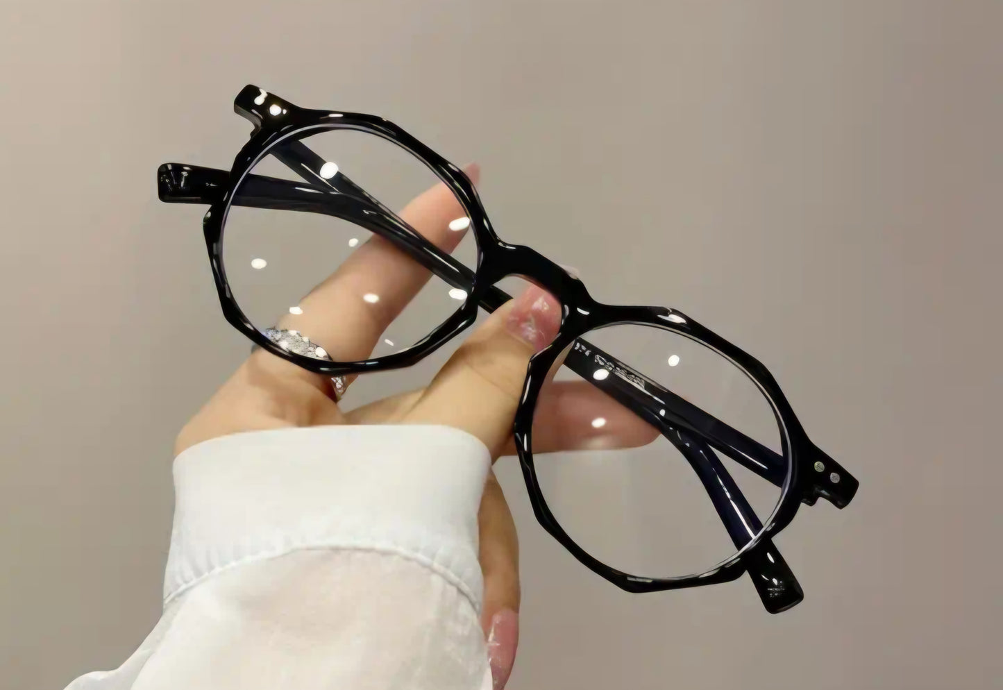 Irregular Round About Glasses