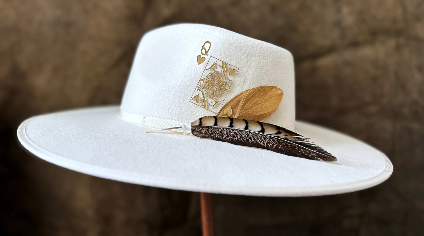 Etched Card Playing Card - Queen of Hearts