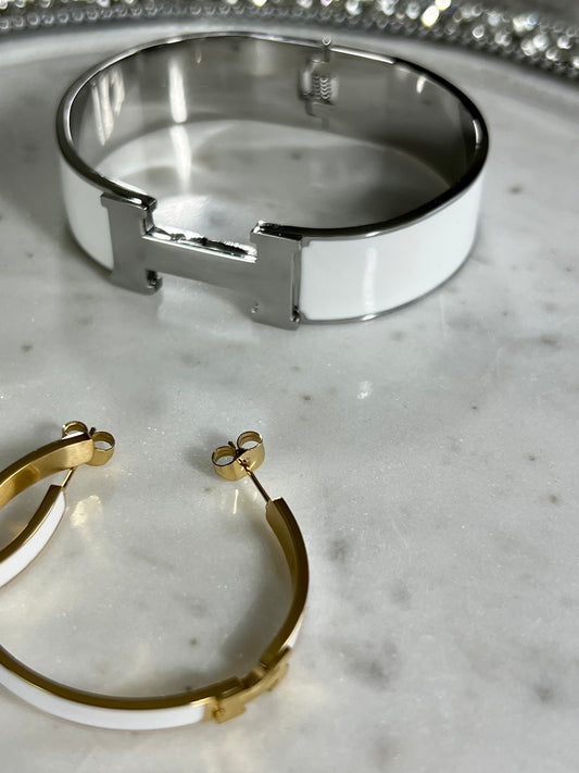 White Jewelry Set