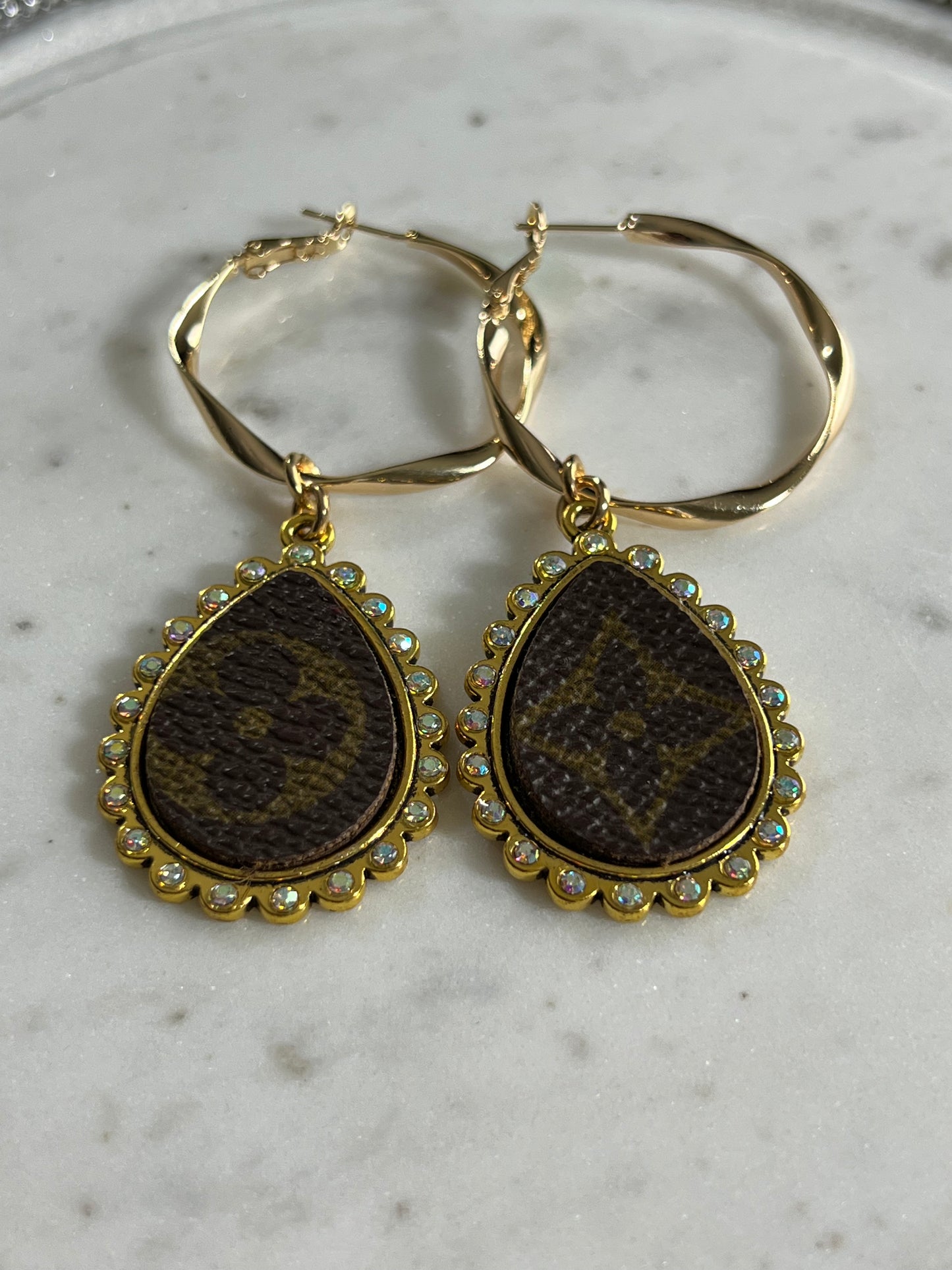 Louis Queen Earrings
